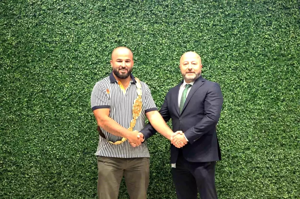 CW Enerji, Başpehlivan Orhan Okulu’nu Ağırladı