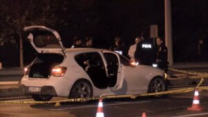 bakirkoyde polis takibinde kaza supheli yaralandi VTEyKuz8.jpg